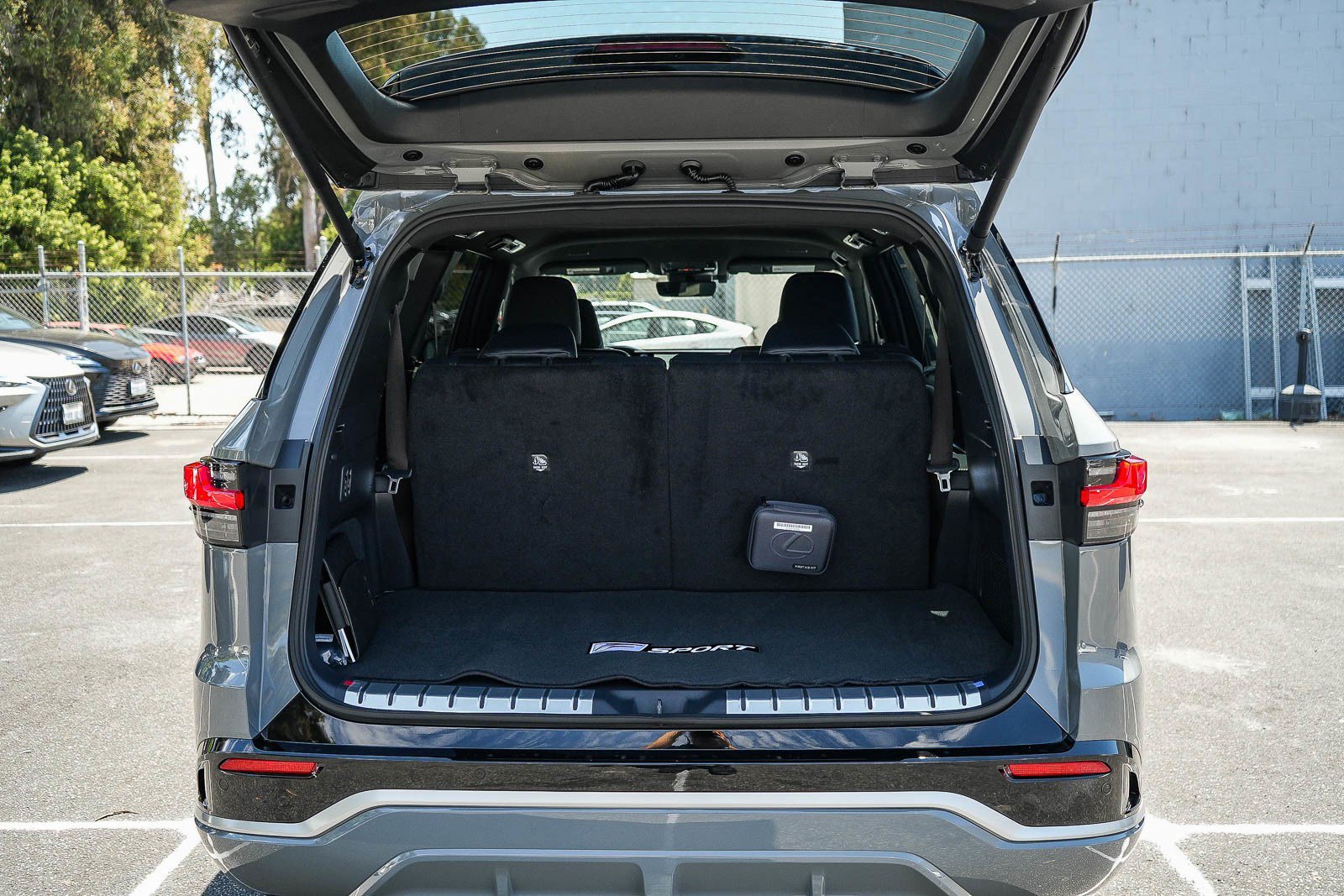 New 2026 Incognito Lexus TX 500h F SPORT PERFORMANCE PREMIUM AWD image 24