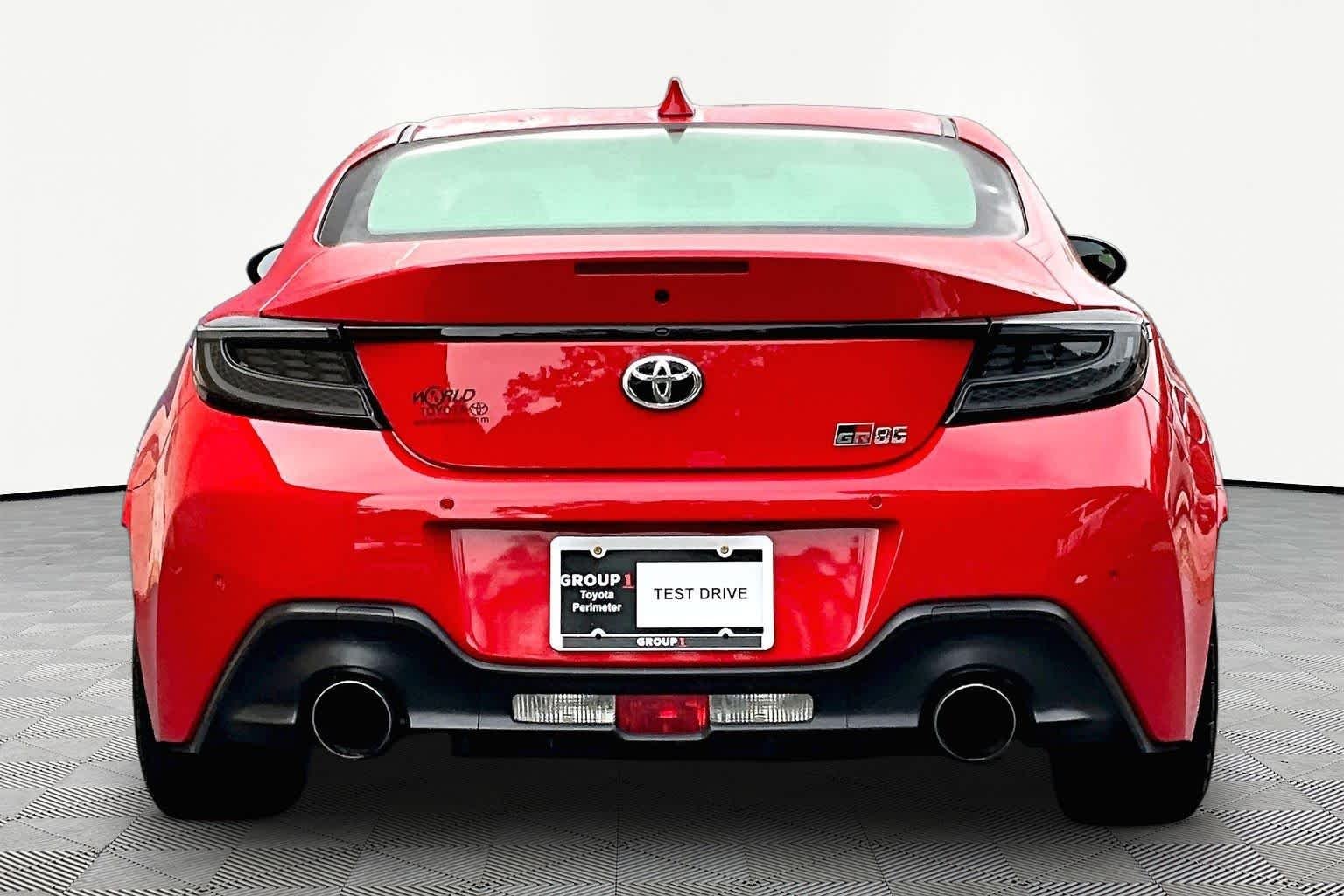 Used 2023 Track bRed Toyota  image 5