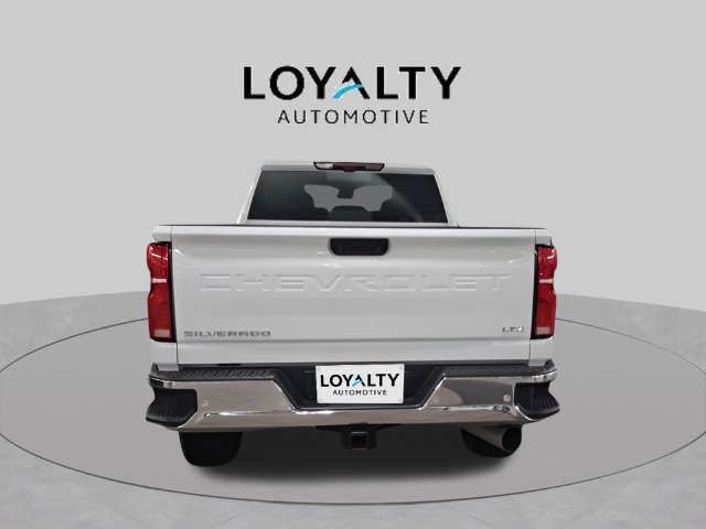 Used 2026 Summit White Chevrolet LTZ image 11