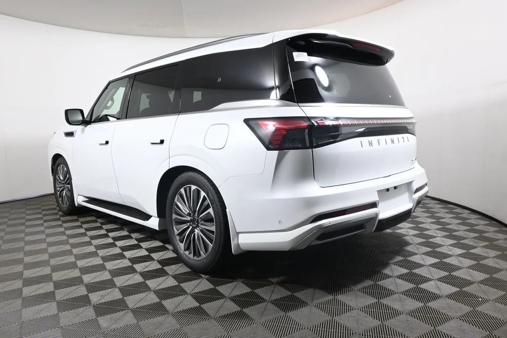 New 2027 White INFINITI LUXE image 5