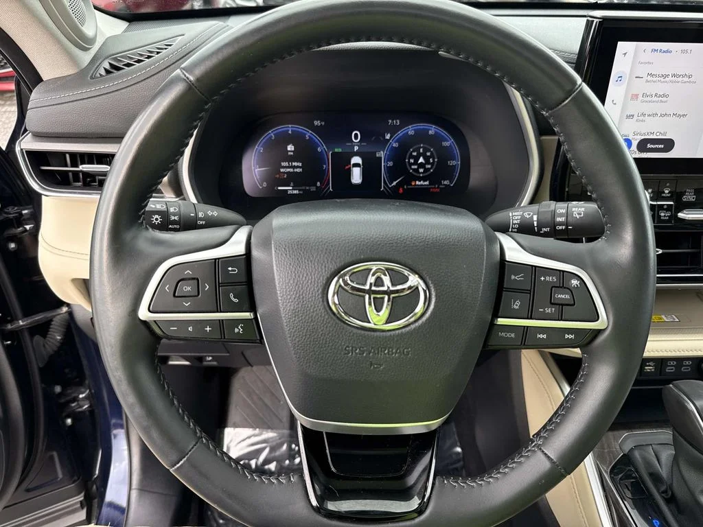 Used 2024  Toyota Limited image 44