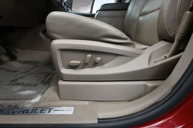 2020 Chevrolet Suburban LT - Photo 28