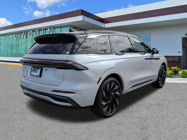 New 2026 White Lincoln Black Label image 4