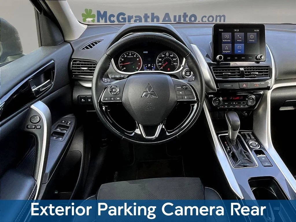 Used 2024 Blue Mitsubishi SE image 11