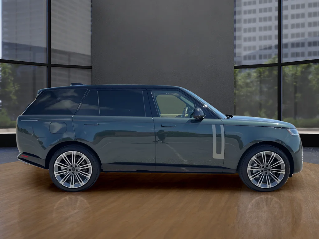 New 2026 Green Land Rover SE image 4