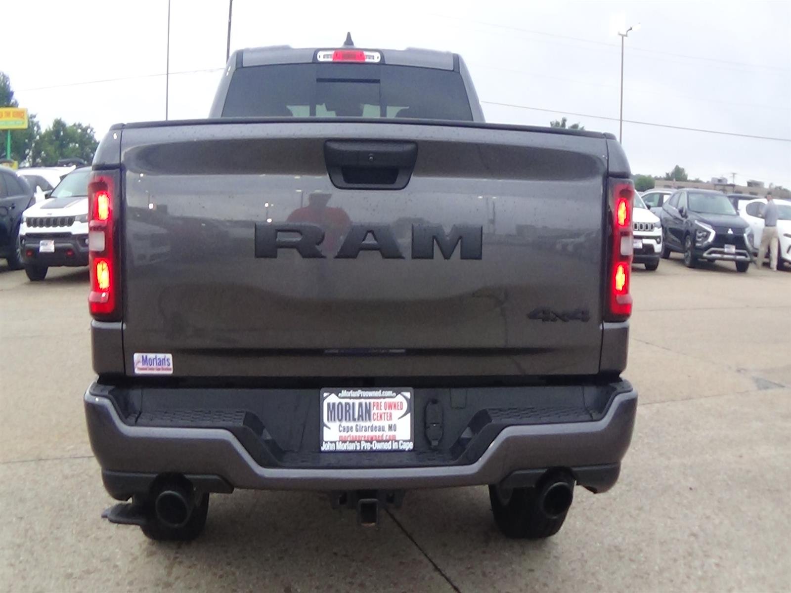 Used 2025 Granite Crystal Metallic Clear Coat (pau) RAM Tradesman image 7