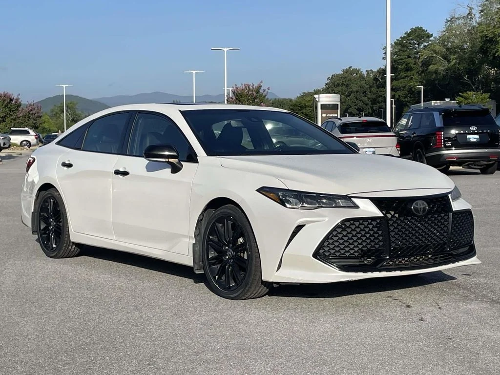 Used 2021 Wind Chill Pearl Toyota XSE Nightshade image 1