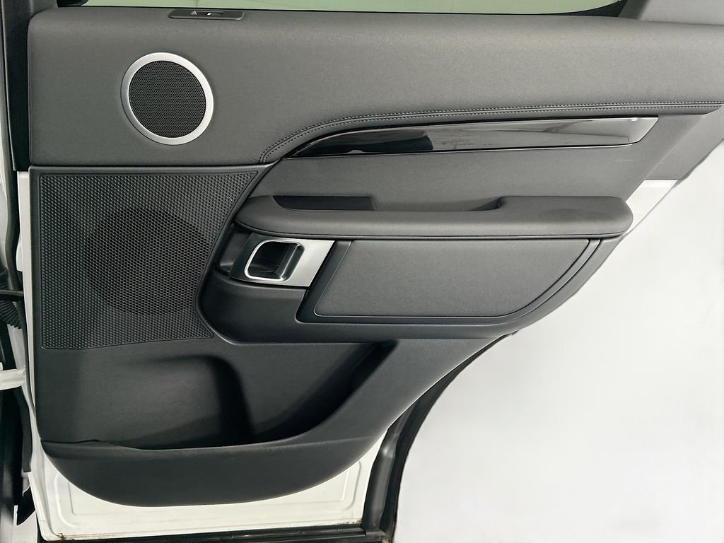 2025 Land Rover Discovery S - Photo 26