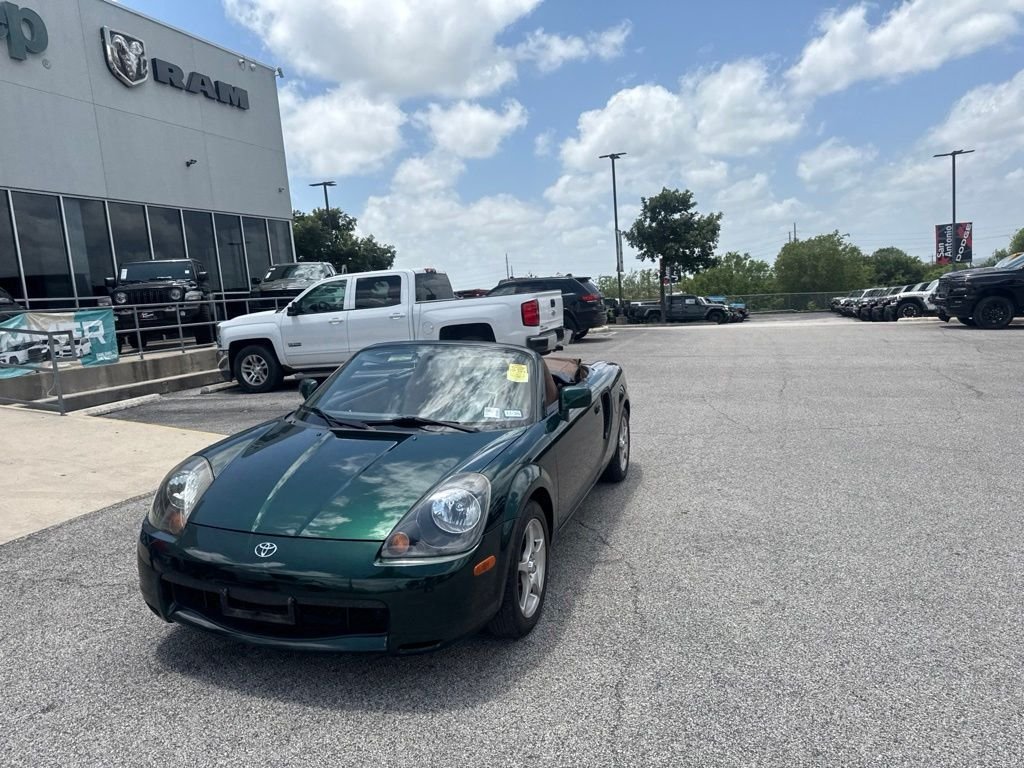 Used 2002 Green Toyota Base image 3