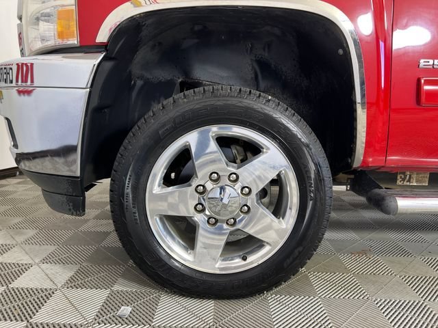 Used 2011 VICTORY RED Chevrolet LTZ image 23