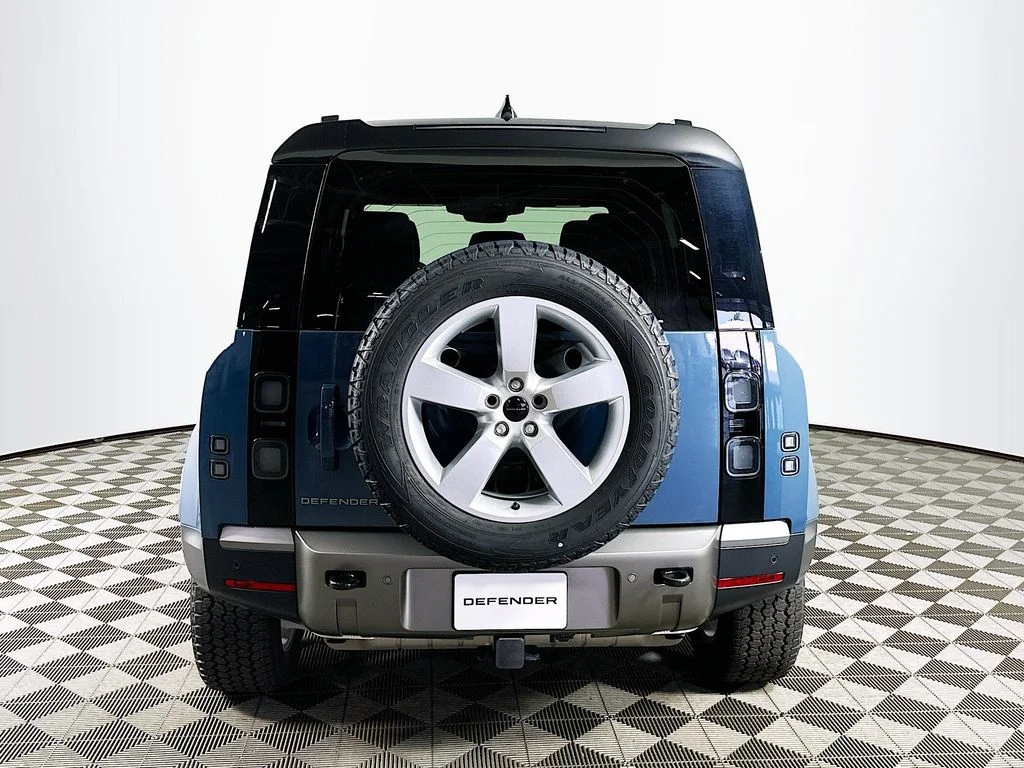 2026 Land Rover Defender S - Photo 6