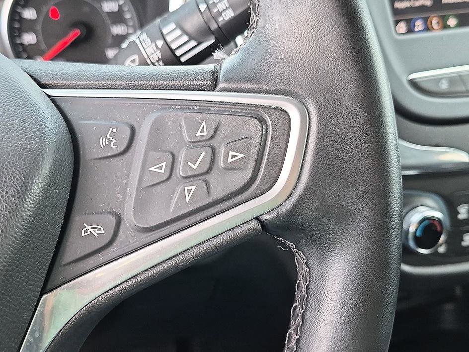 Used 2023 Summit White Chevrolet LT image 18