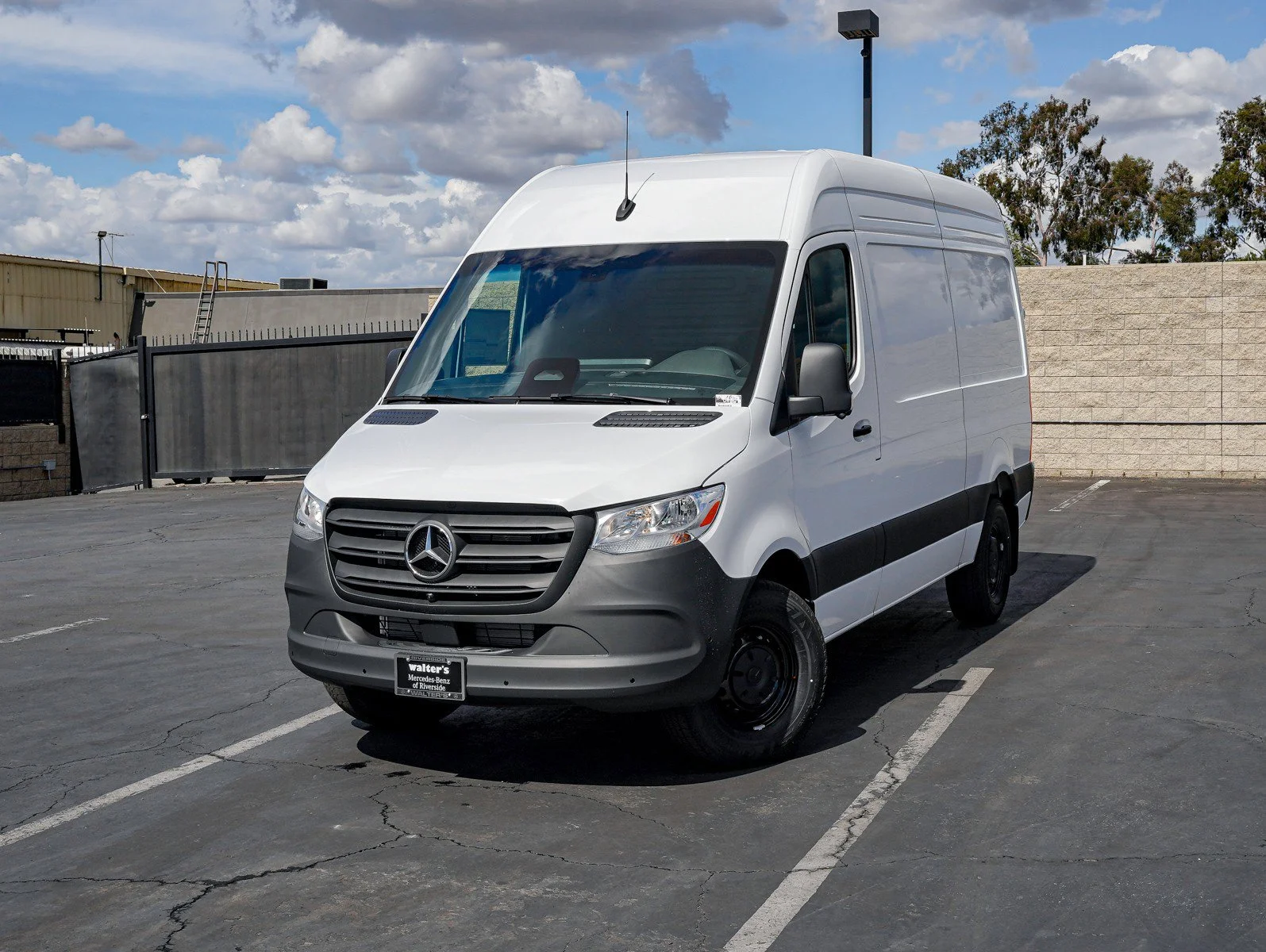 2026 Mercedes-Benz Sprinter 2500 144 WB HO's photo