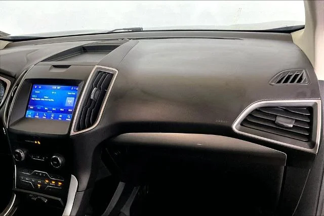 Certified Used 2020 Magnetic Ford SEL image 38
