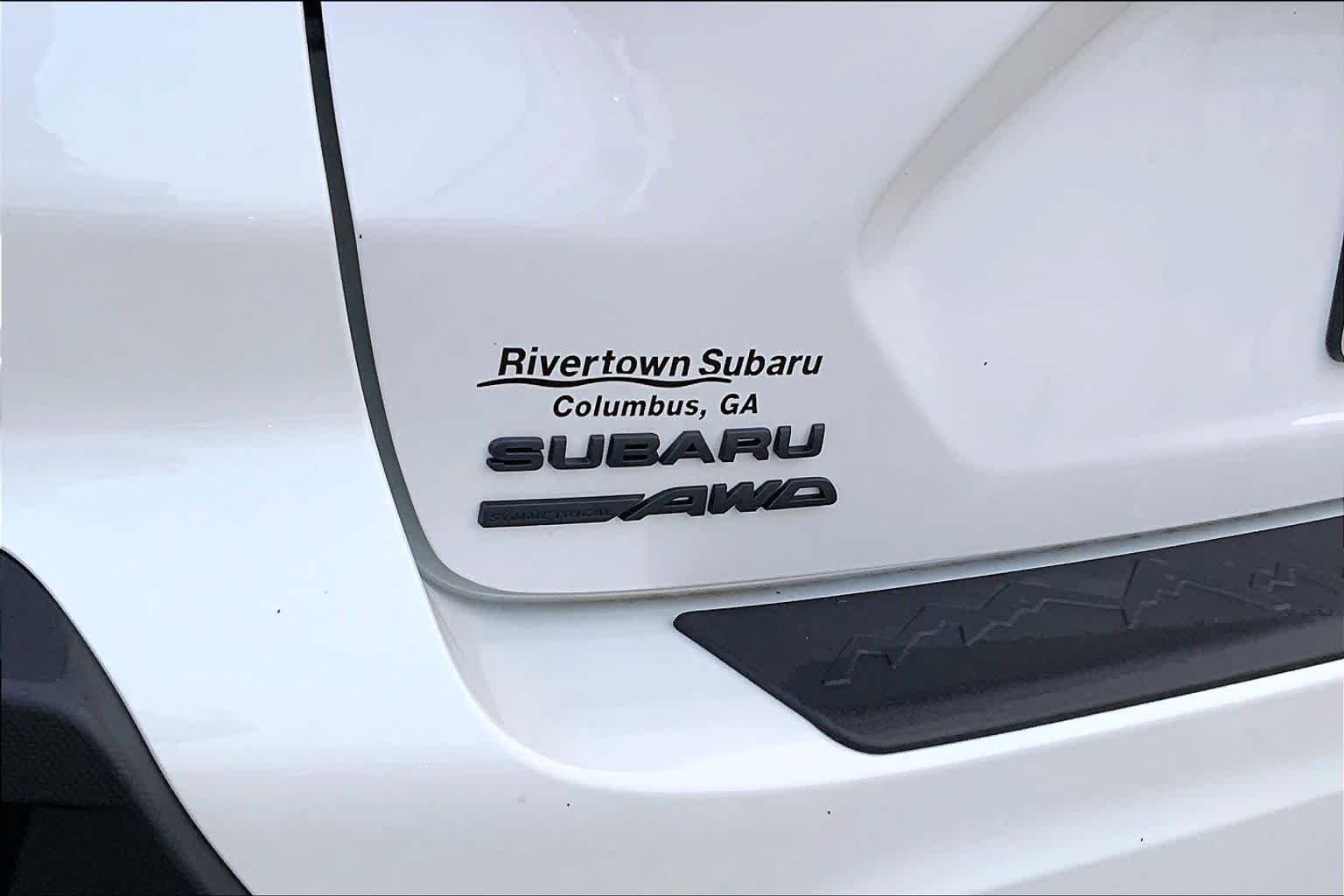 New 2026 CRYSTAL WHITE PEARL Subaru Premium image 15