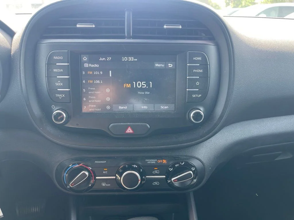 Used 2021 White Kia S image 7
