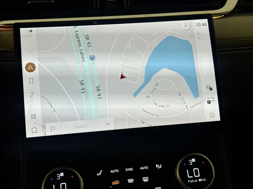 2026 Jaguar F-Pace R-Dynamic S - Photo 13