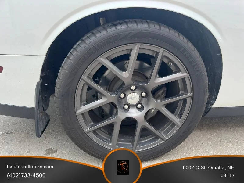 Used 2016 White Dodge R/T Scat Pack Coupe 2D image 10