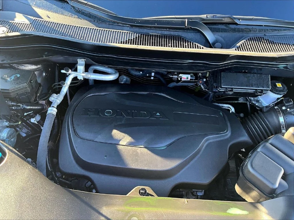 Used 2025 Gray Honda RTL image 30