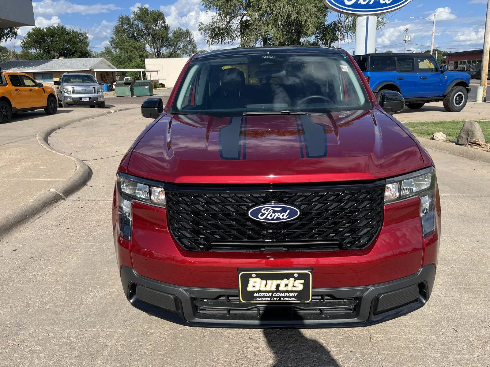 New 2026 Ruby Red Metallic Tinted Clearcoat Ford XLT image 3