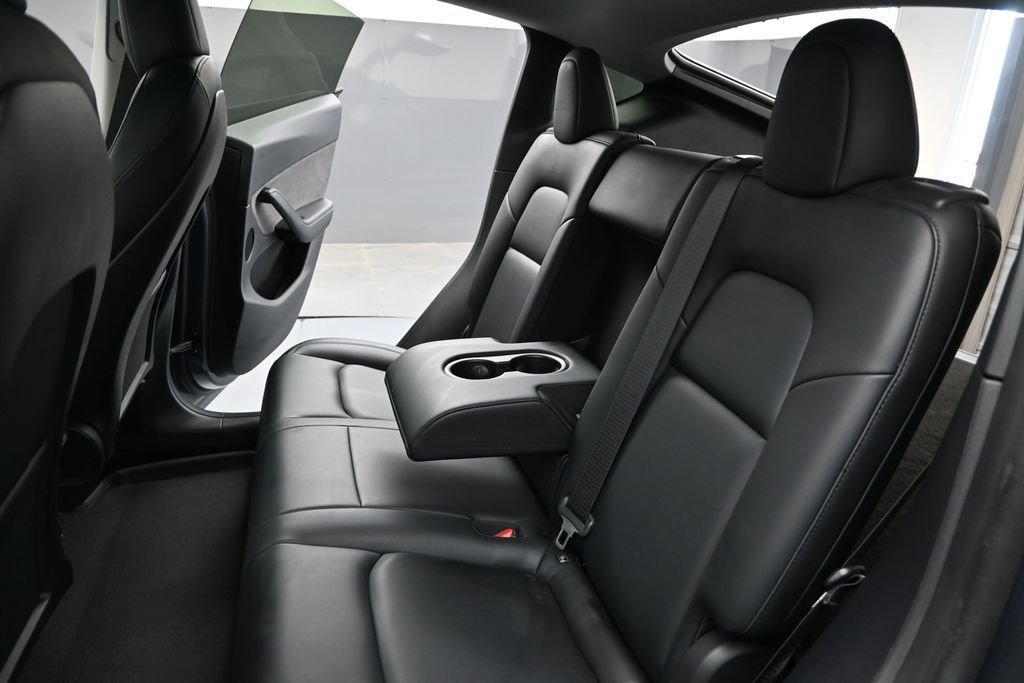 Used 2020  Tesla Performance image 13