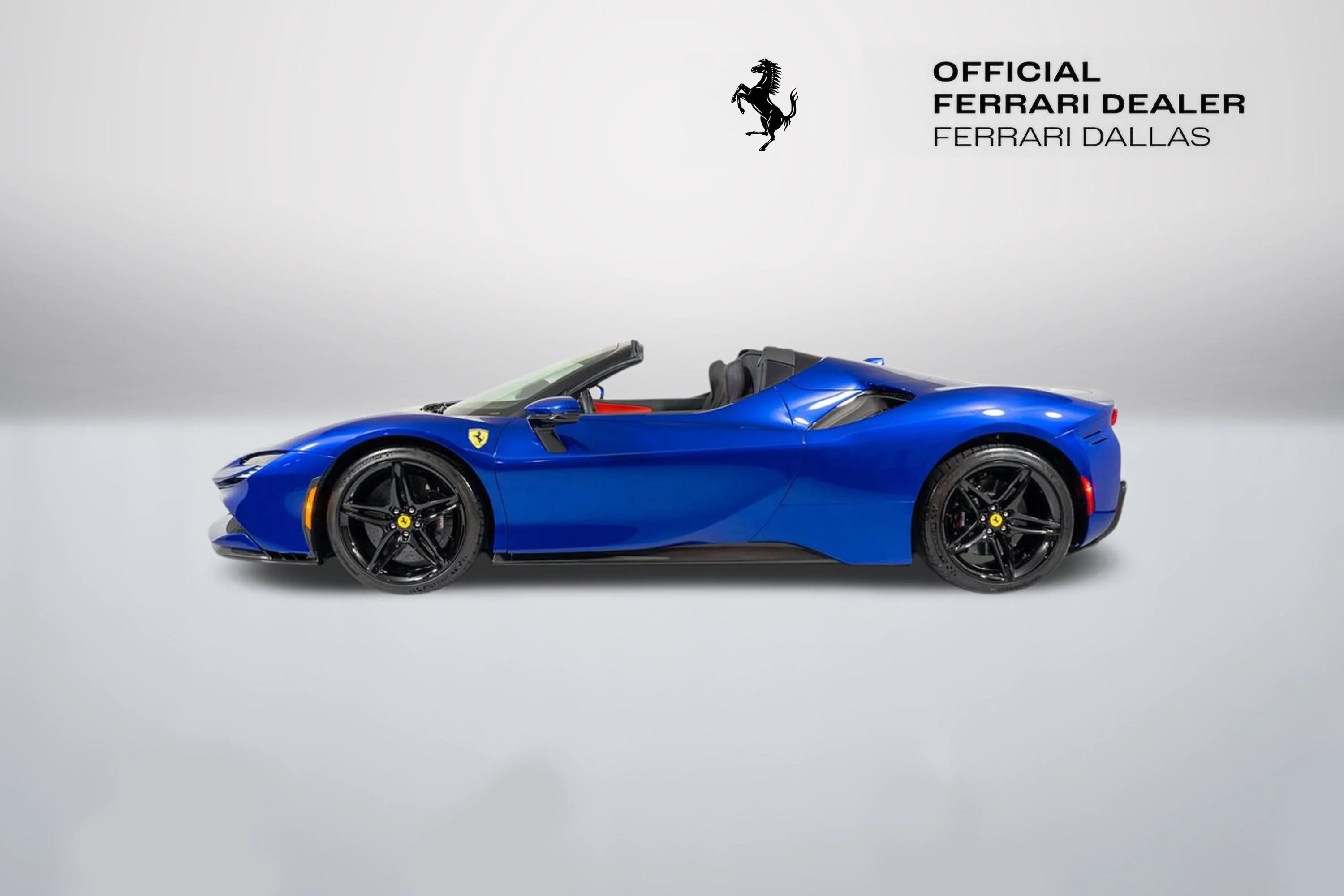 Used 2022 Extra Sample Ferrari Base image 3