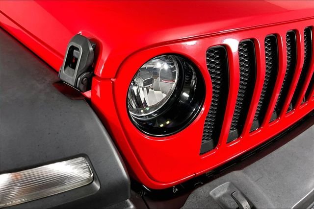Used 2022 Red Jeep Unlimited Sport Altitude image 30