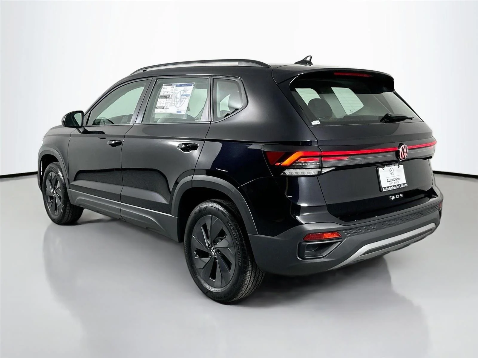 2025 Volkswagen Taos S - Photo 6