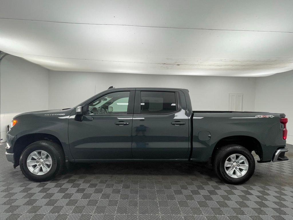 Used 2025 Cypress Gray Chevrolet LT image 11