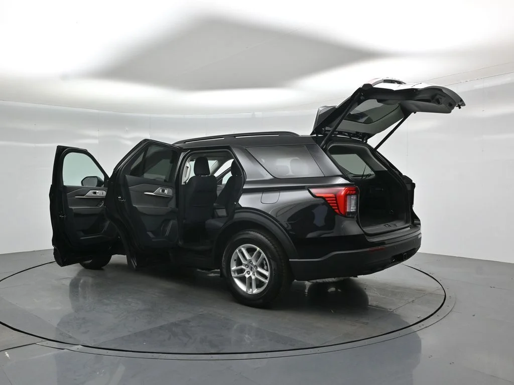 New 2026 Agate Black Metallic Ford Active image 34