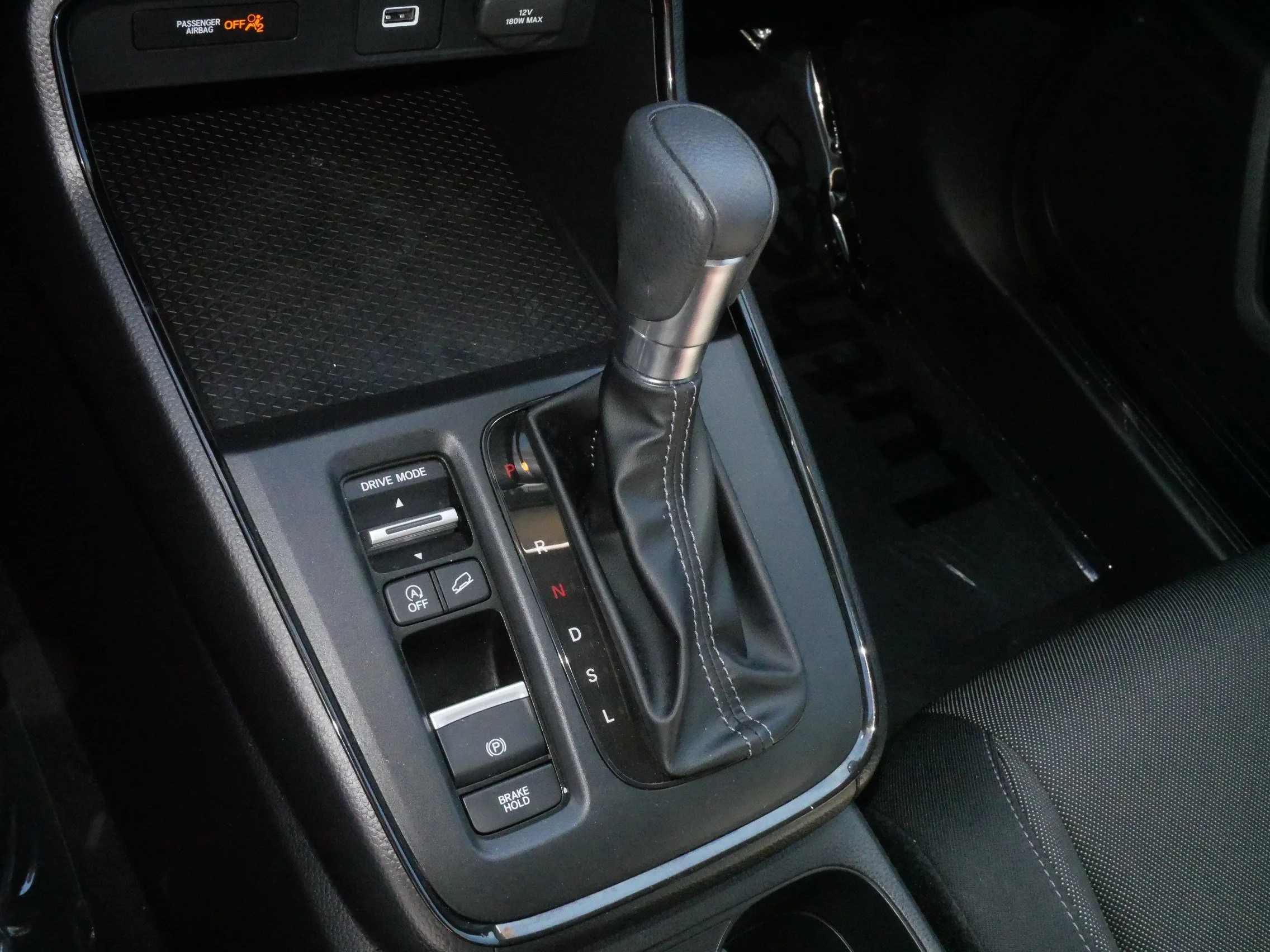 2024 Honda CR-V LX - Photo 24