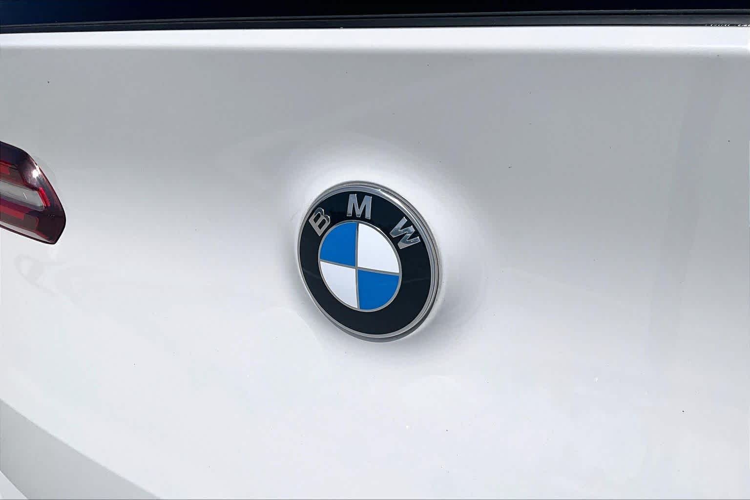 Used 2025 Alpine White BMW 30 xDrive image 29
