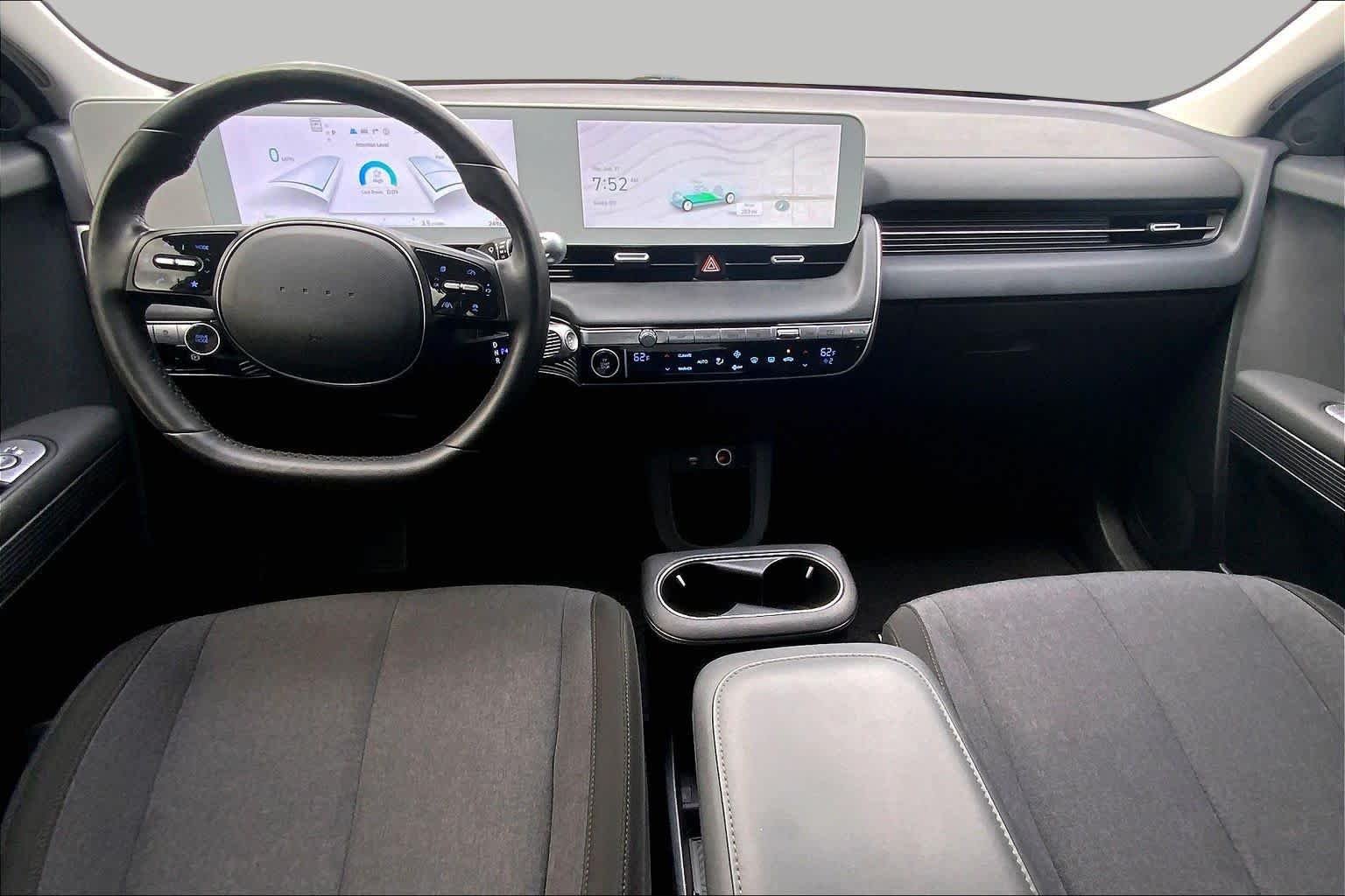 Used 2024 Atlas White Hyundai SEL image 15