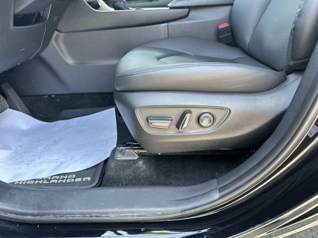 Used 2025 Black Toyota XLE image 16