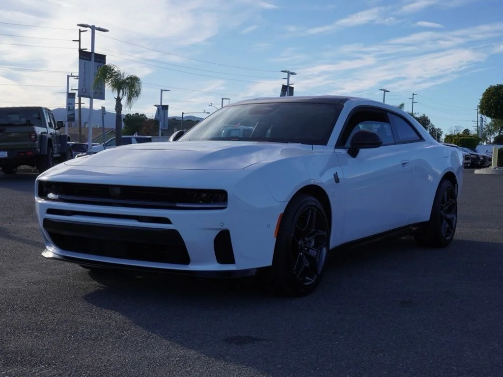New 2026 White Knuckle Exterior Paint Dodge R/T Scat Pack image 6