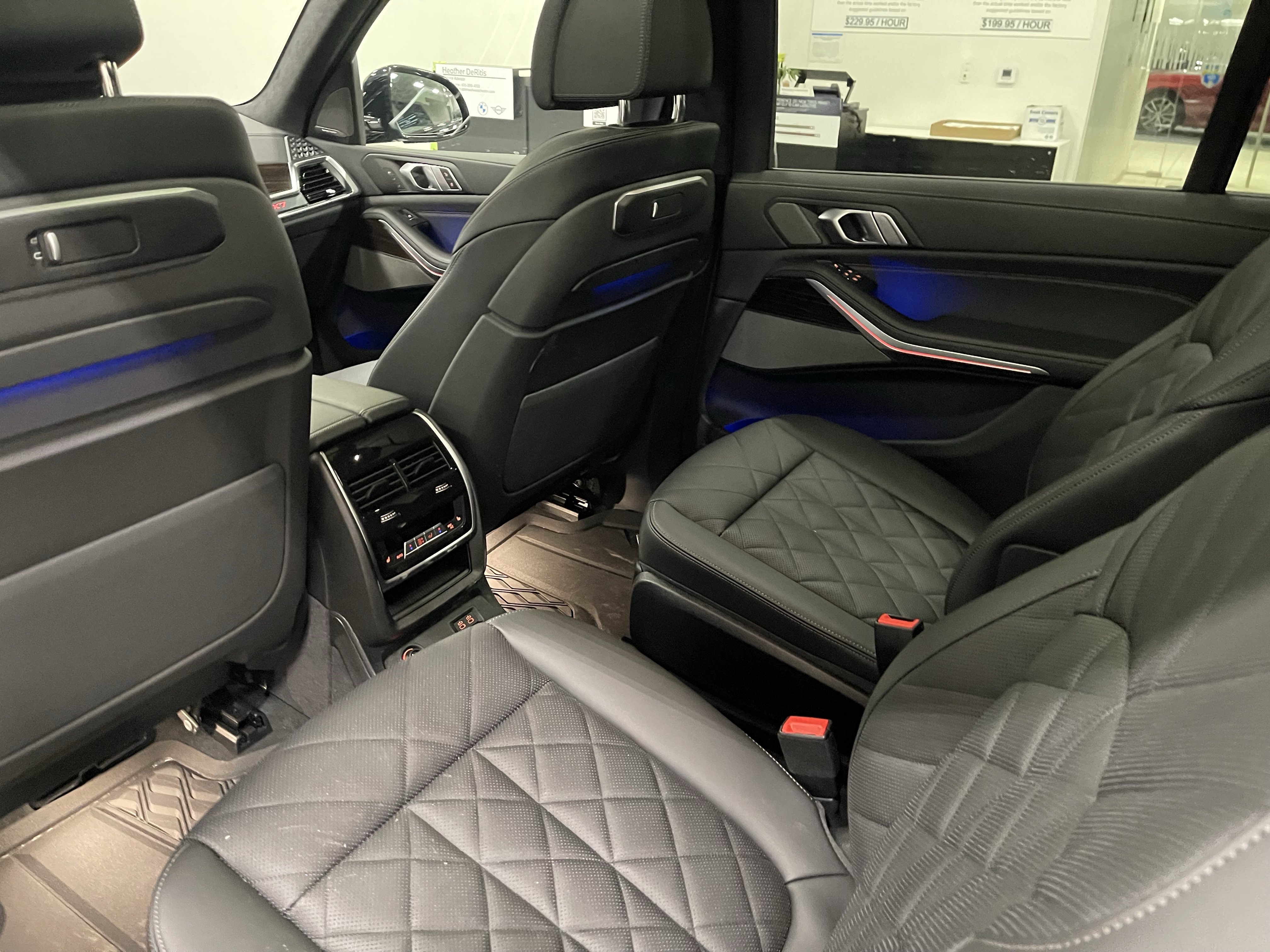 2026 BMW X7 40i - Photo 15