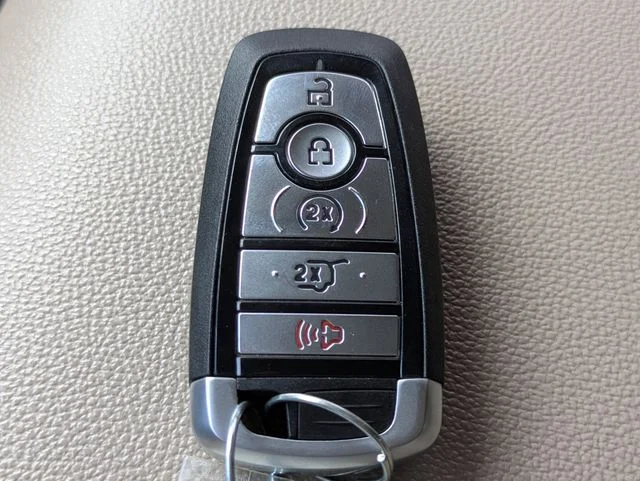 Certified Used 2024 Oxford White Ford XLT image 30