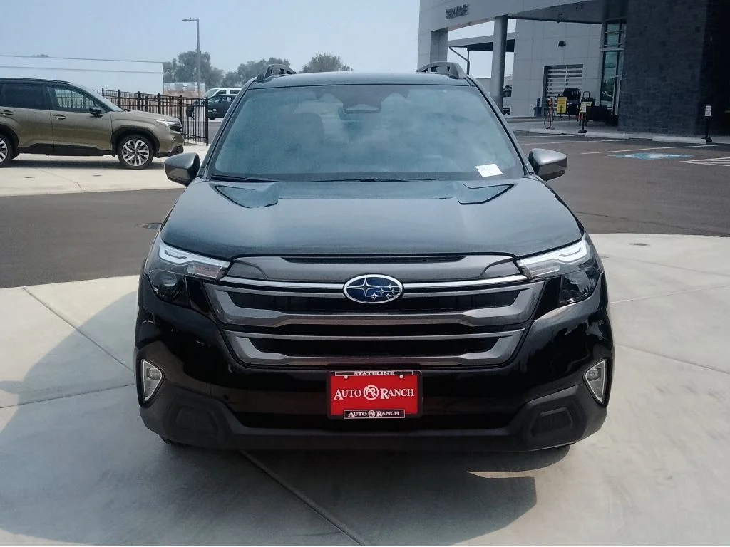 New 2026 CRYSTAL BLACK SILICA Subaru Premium image 8
