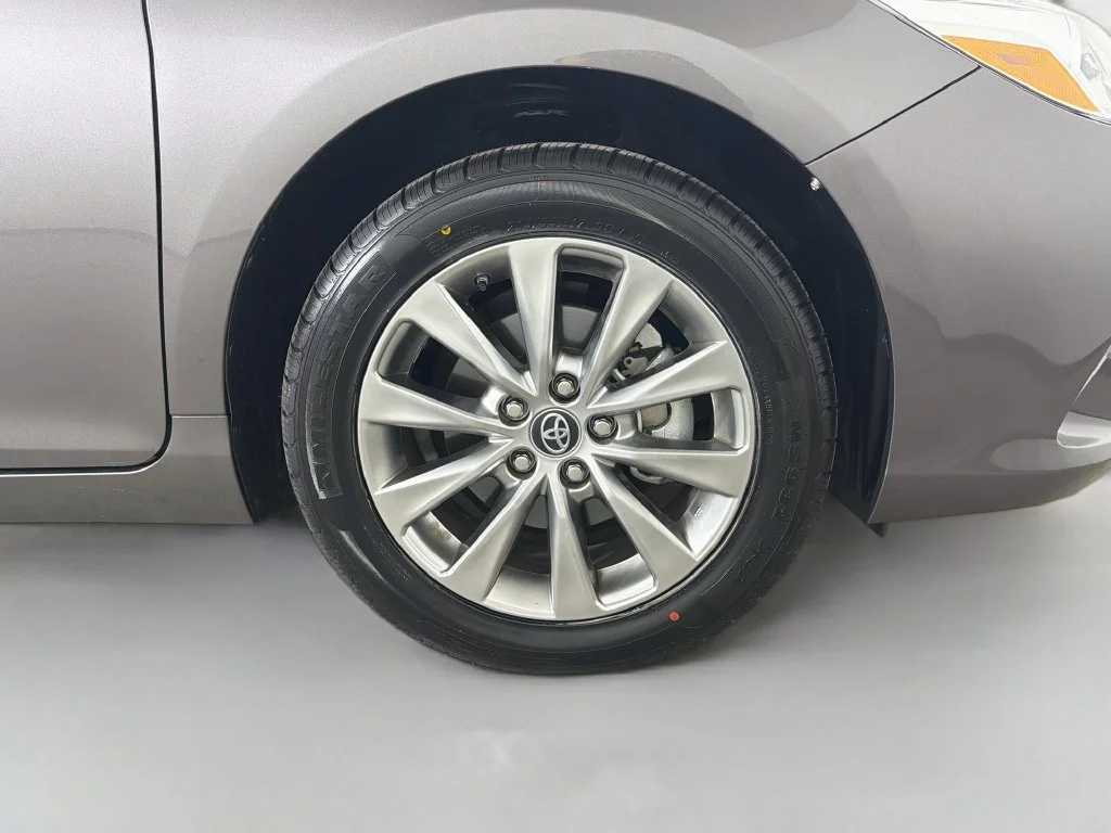 Certified Used 2017 Gray Toyota XLE image 28