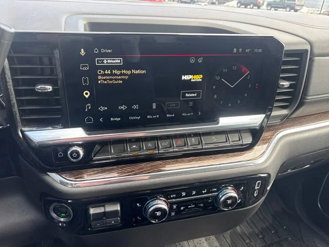 Used 2024 Sterling Metallic GMC Elevation image 29