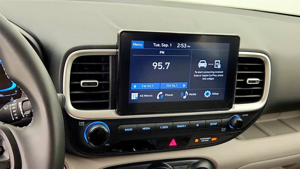 Used 2025 Ecotronic Gray Hyundai SEL IVT image 19