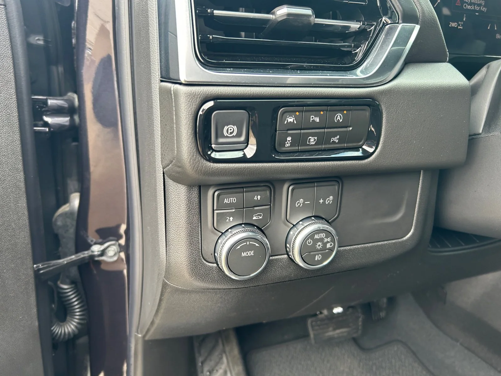 New 2026 Titanium Rush Metallic GMC Denali image 17