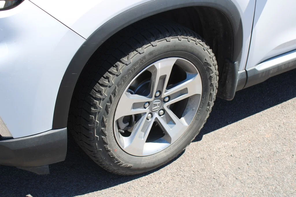 2025 Honda Pilot EX-L - Photo 11