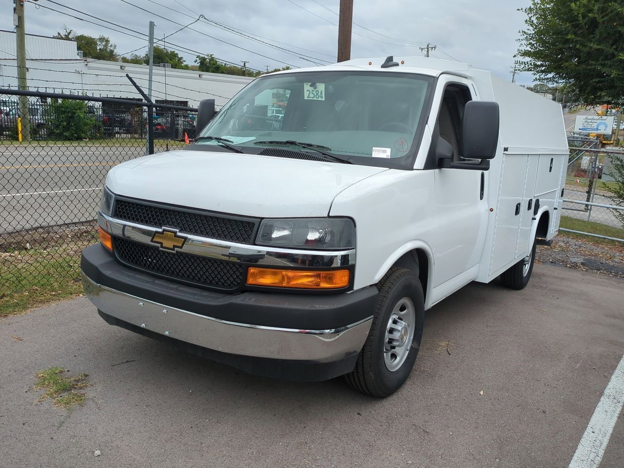 2025 Chevrolet Express 3500 139" WB's photo