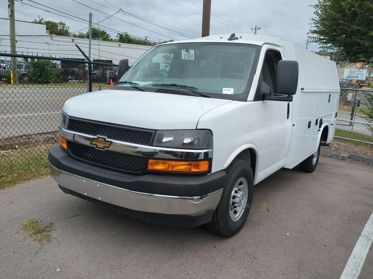 2025 Chevrolet Express 3500 139" WB's photo
