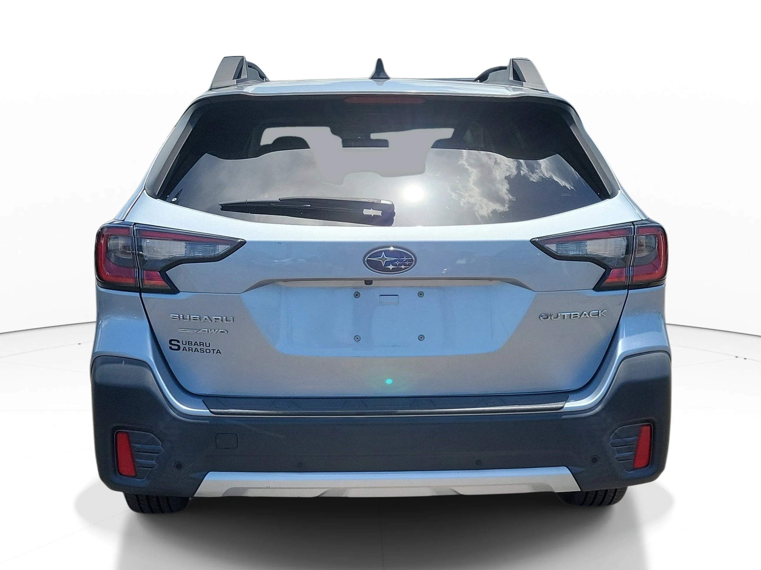 Used 2020 Ice Silver Metallic Subaru Limited image 5