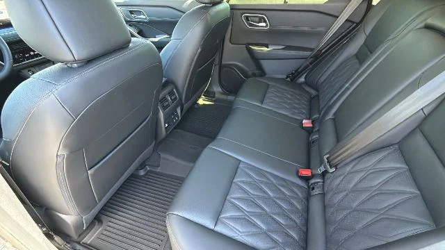 New 2026 Gun Metallic Nissan Platinum image 24