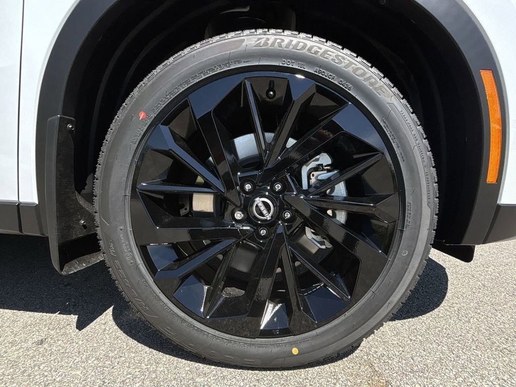 New 2026 White Nissan SL image 19