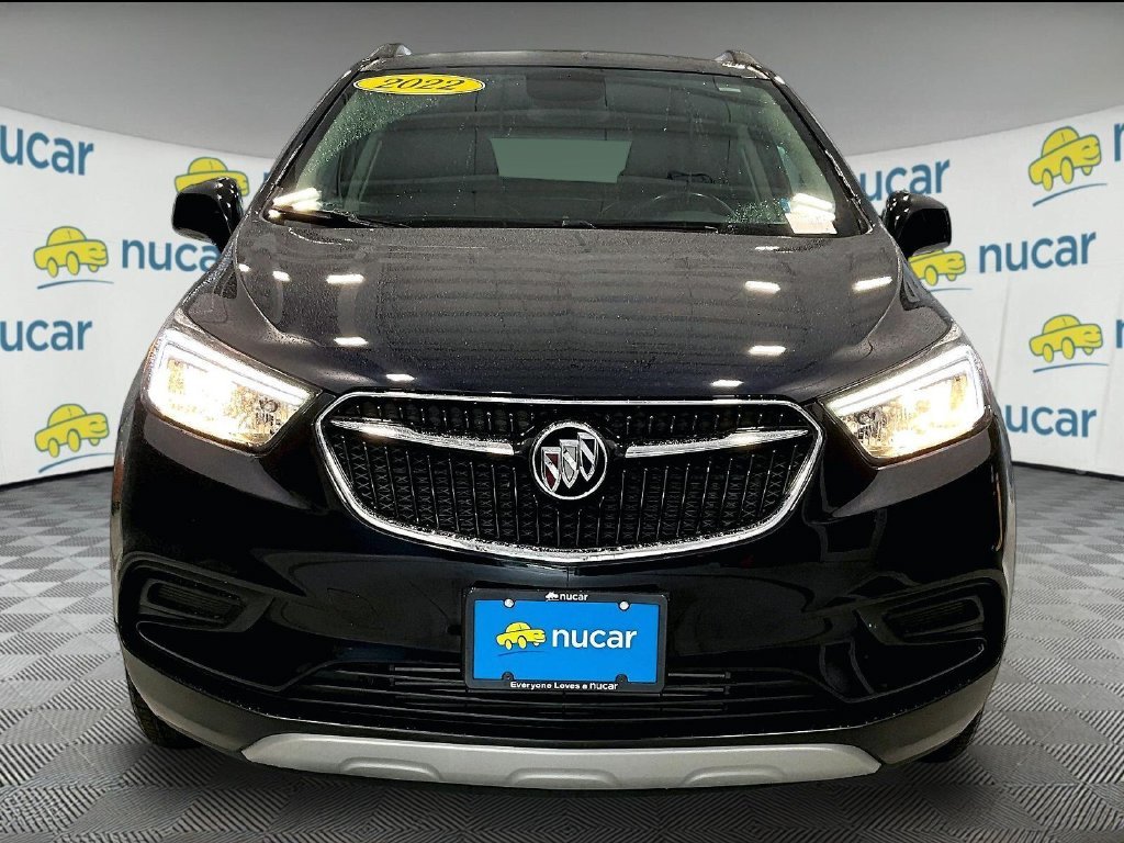 Used 2022 Blue Buick Preferred image 2