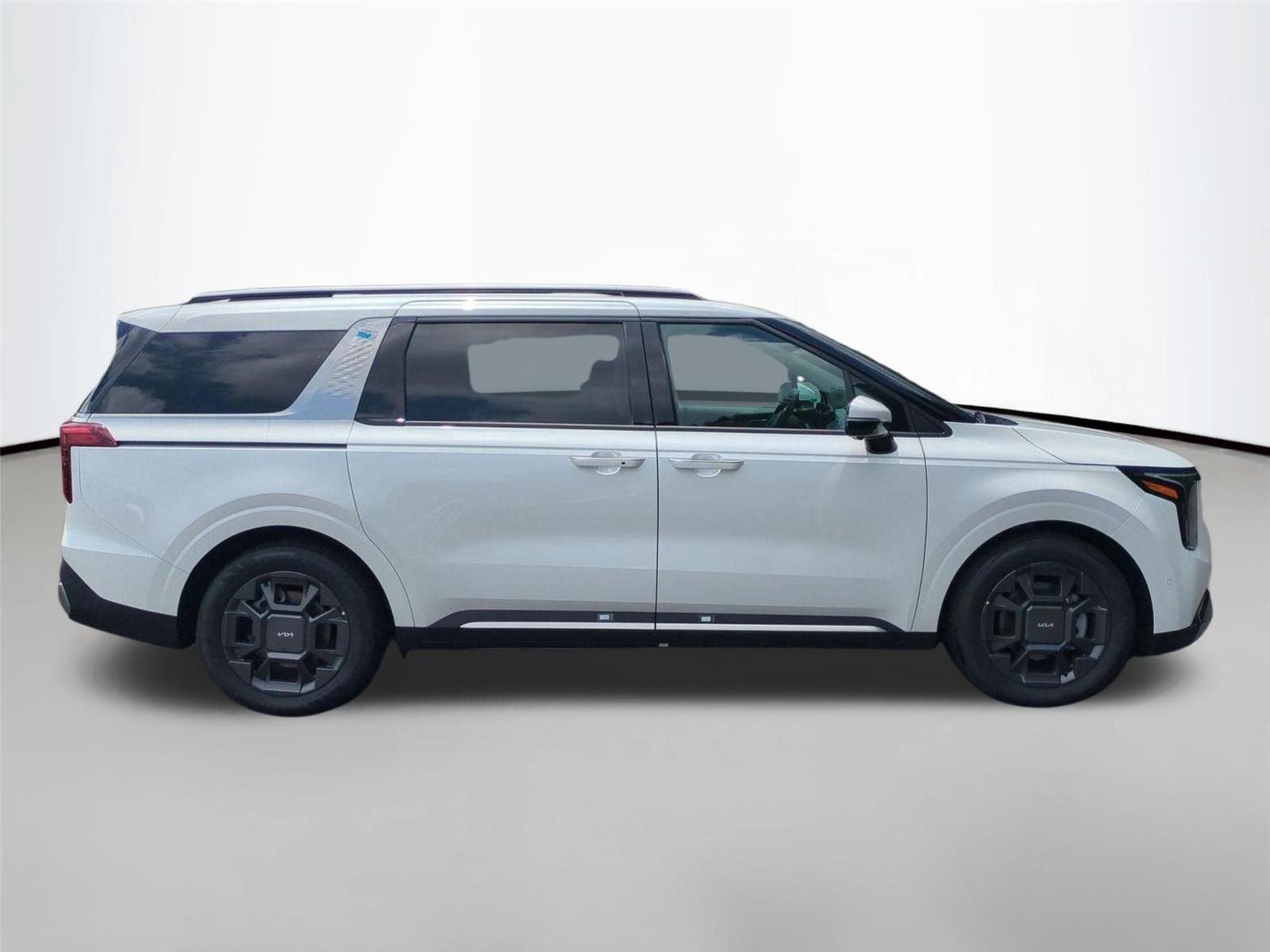 New 2026 Snow White Pearl Kia SX image 6